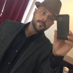 Meet your Posher, Petronio